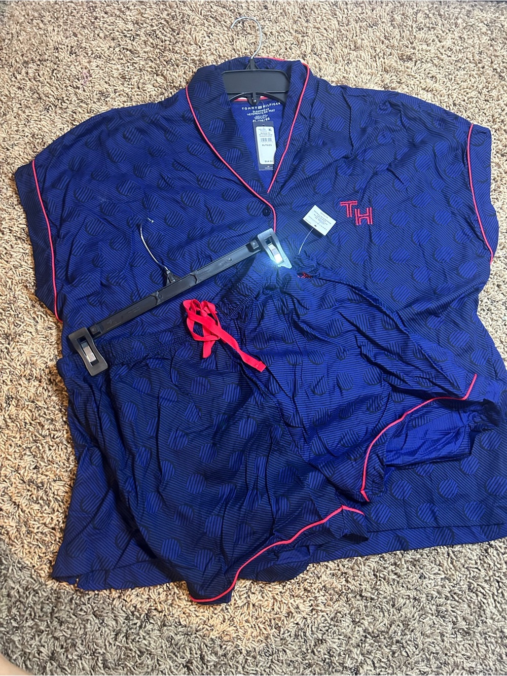 NWT Tommy Hilfiger Women's 2-Piece Pajama XL Shorts Set. Navy With Red Detail.